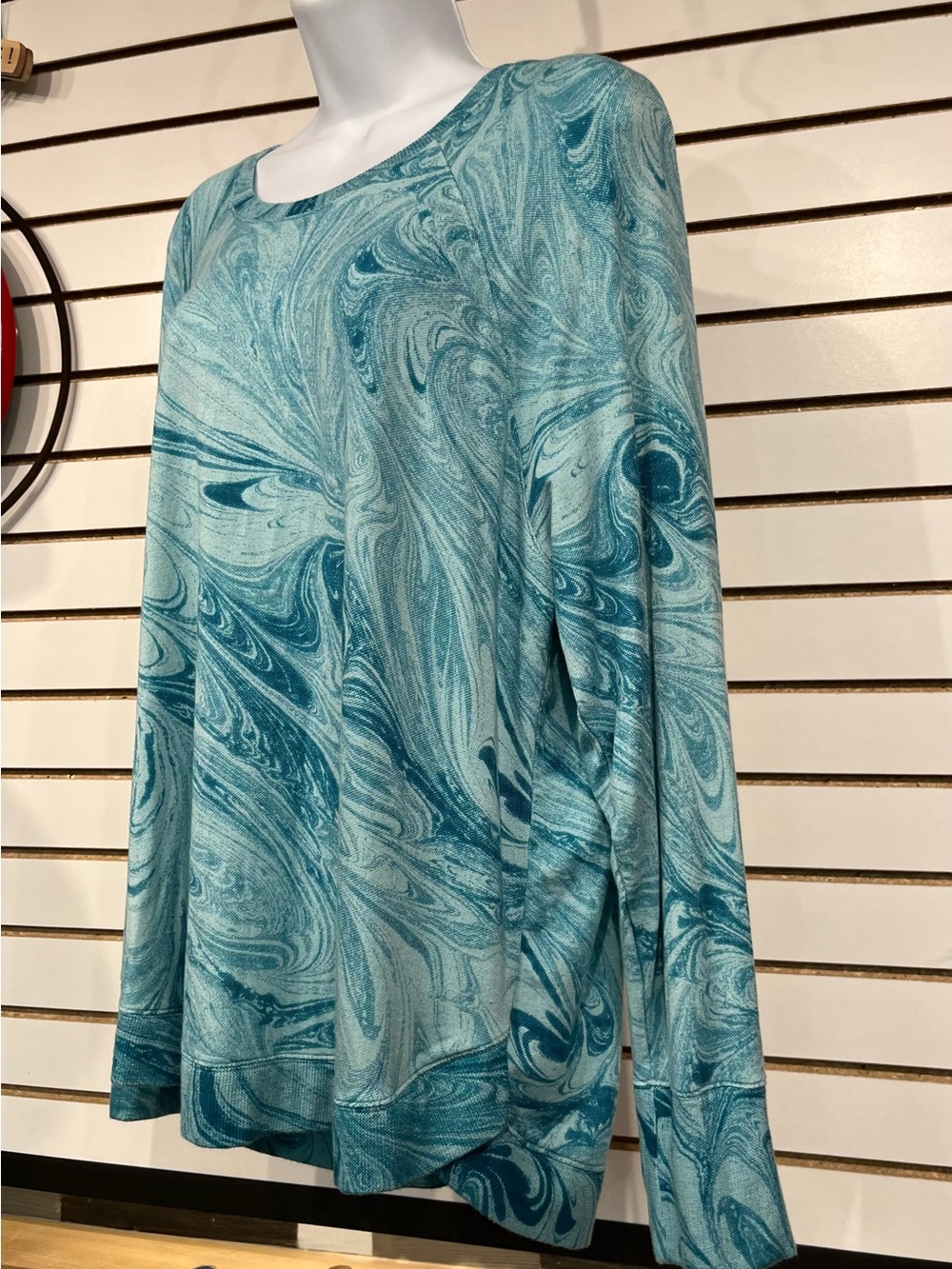 Athleta Mindset Raglan pullover size XL - Picture 5 of 10